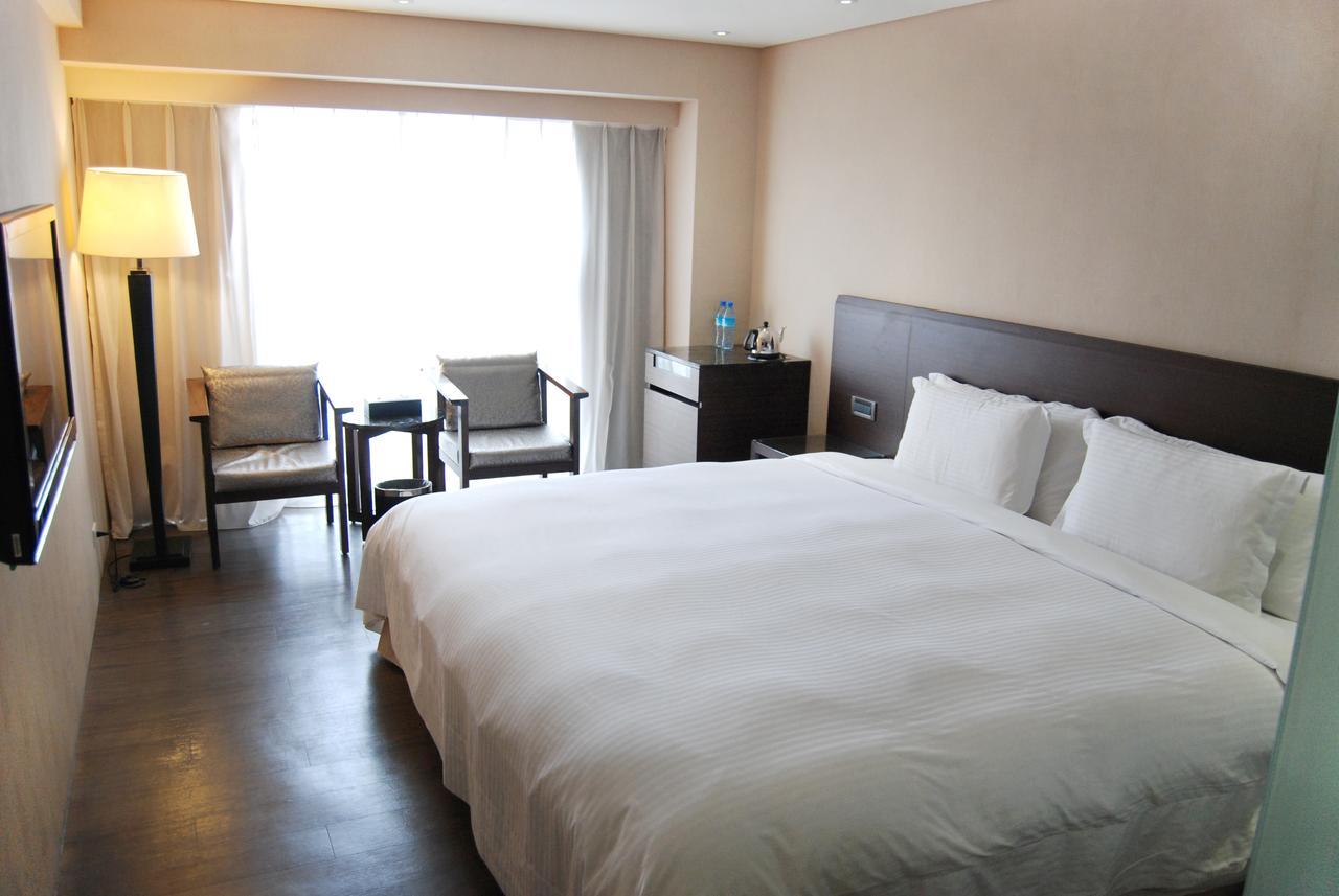 เซ็นจูรี่ โฮเต็ล ทาวหยวน Hotel เถาหยวน ภายนอก รูปภาพ