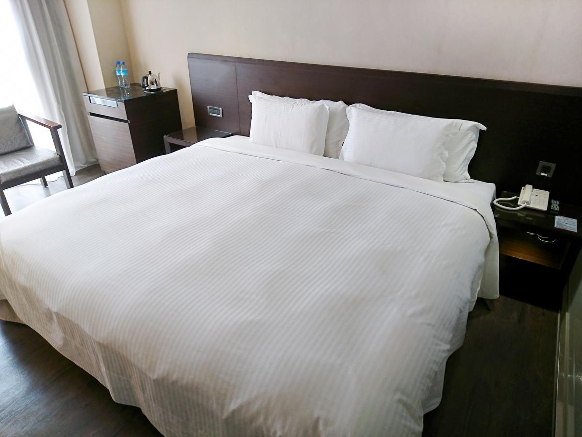 เซ็นจูรี่ โฮเต็ล ทาวหยวน Hotel เถาหยวน ภายนอก รูปภาพ